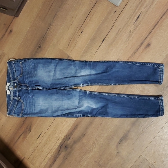 👖HOLLISTER SKINNY JEANS 👖 - Picture 1 of 9